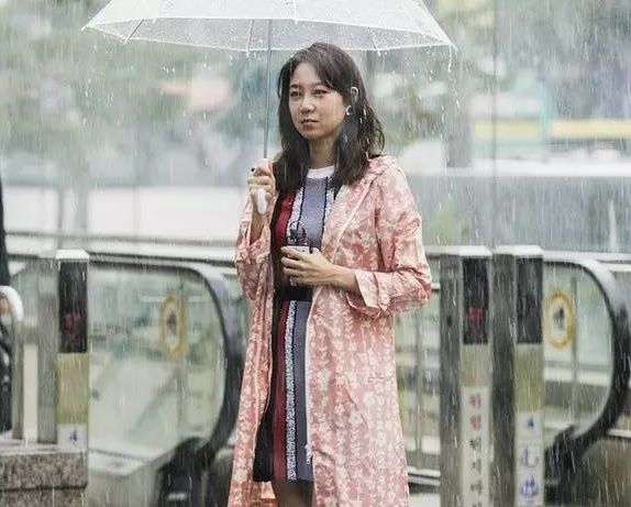 为什么全智贤孔孝真穿什么就火什么，原来秘密在这里......