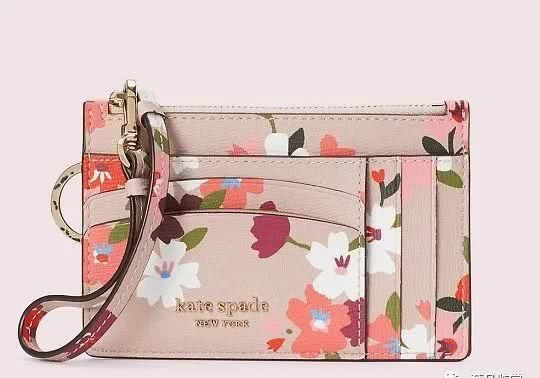  #系列#Kate Spade 上市樱花系列手袋和小皮具：缤纷樱花印花