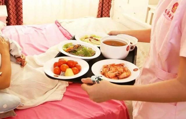 月子期间的5个谣言，你还深信不疑？照做的那就真的是“傻”