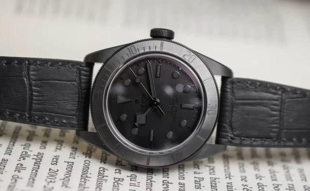  [IWC]IWC万国推出全新黑“大飞”腕表