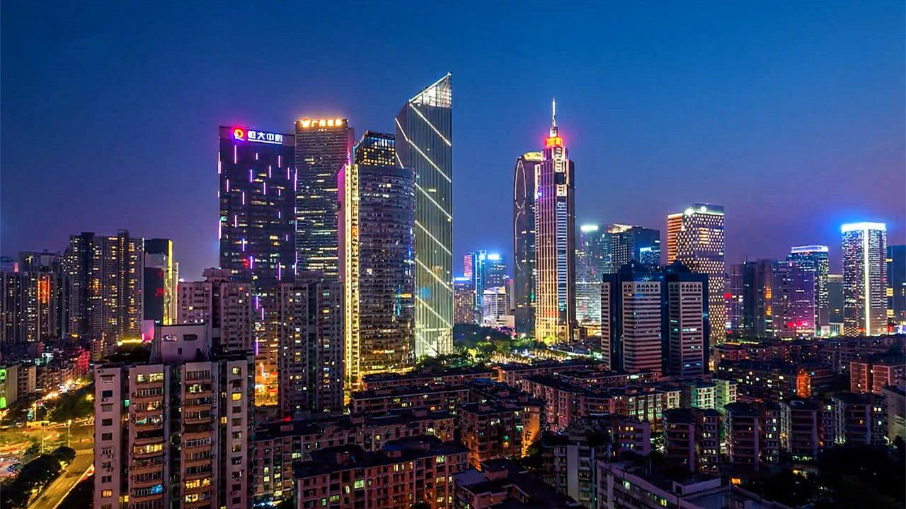 中国差距最大的兄弟省份,关系亲密,GDP却相