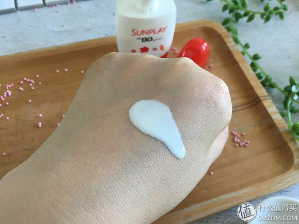 平价防晒霜测评 | 香蕉涂防晒霜的后果，瞬间惊呆了!