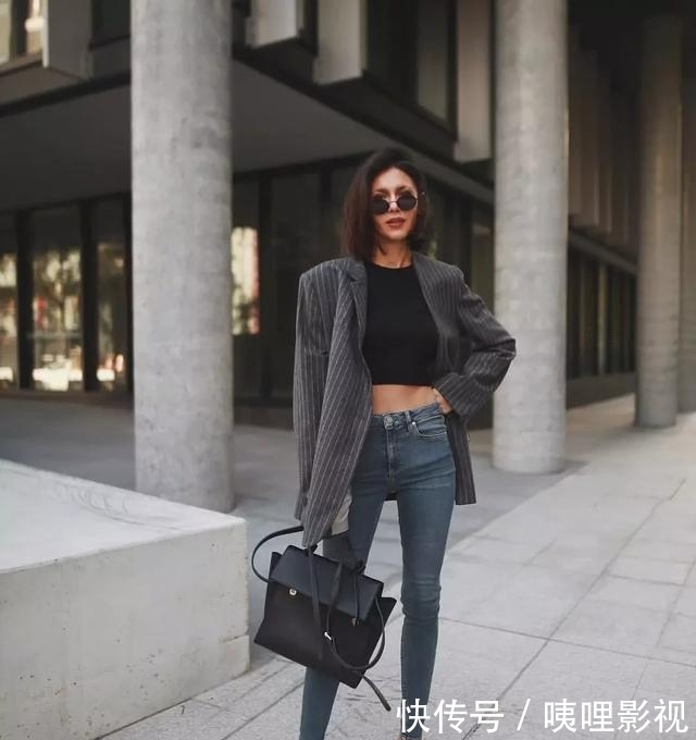 得来:攻气十足的小仙女们,当然得来件oversize的西服!