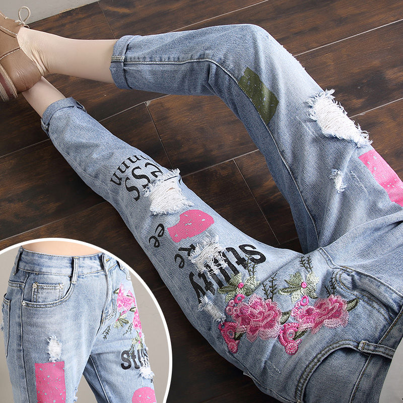 30女人别把上衣噻裤腰，新上市“牛仔裤”，更适合你