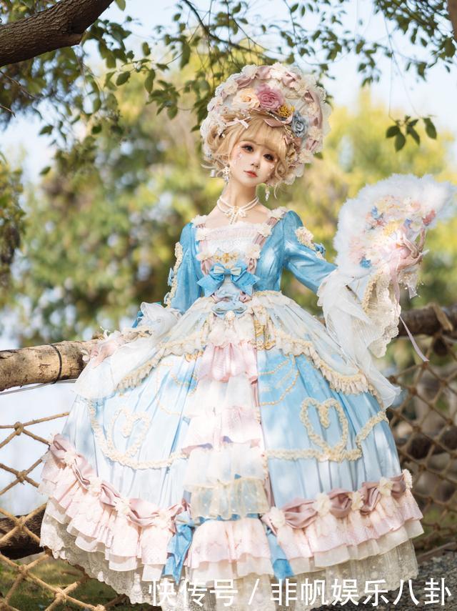 『小裙子』本以为普通洛丽塔够美了,直到看见“玛丽苏裙”,连直男也会心动