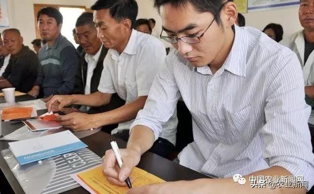 村干部任期改为5年已定，对农民切身利益有何影响?