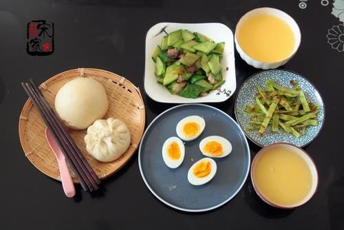  「我家」朋友圈晒我家7天的早餐，朋友：早餐这么吃，吃得下去吗？