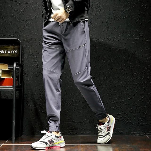 牛仔裤过时了，最近“开车裤”可火了，清爽舒适不沾腿