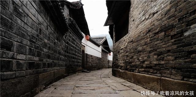 四川最早建县之地，并在古代以“城”为关隘，全国仅此一处