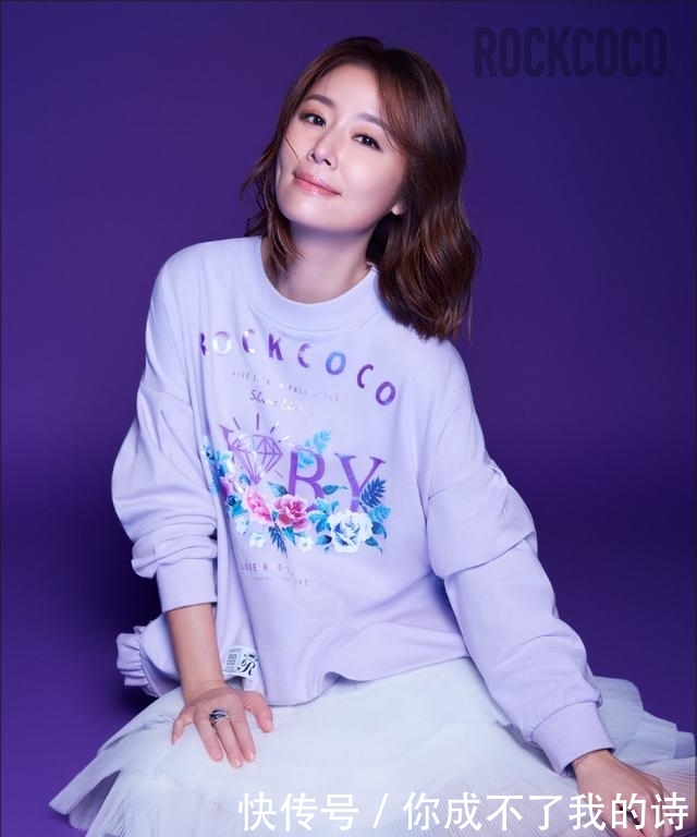  [显得]80后HOLD住甜美风吗？70后演绎给你看，清纯大气上档次