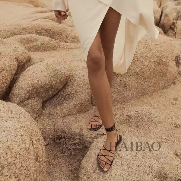 好奇| 热巴、关晓彤喜爱的凉鞋你都有…那这些高颜值的凉鞋你都知