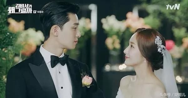 李敏镐前女友朴敏英否认与朴叙俊恋爱，一度委屈落泪称是网友造谣