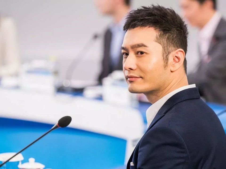 网易丁磊回应《怪物猎人》下架;黄晓明出借账户涉股票操纵案;消息