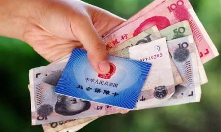  「养老金」为什么有的人养老金过万，有的人只有2000？原来是因