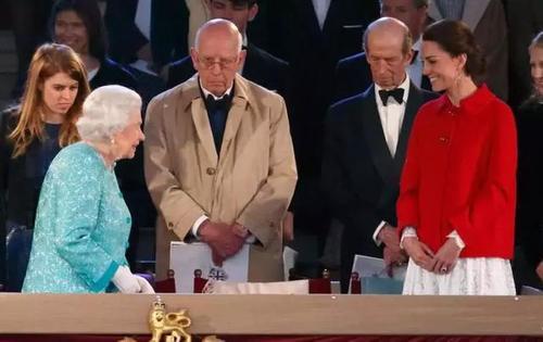 自信就是贵族气质的来源!Kate Middleton 王妃教你穿出气质！