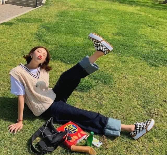  看起来：小白鞋失宠了！这4双春季 “仙女单鞋” 正流行！哪双最让你心动？