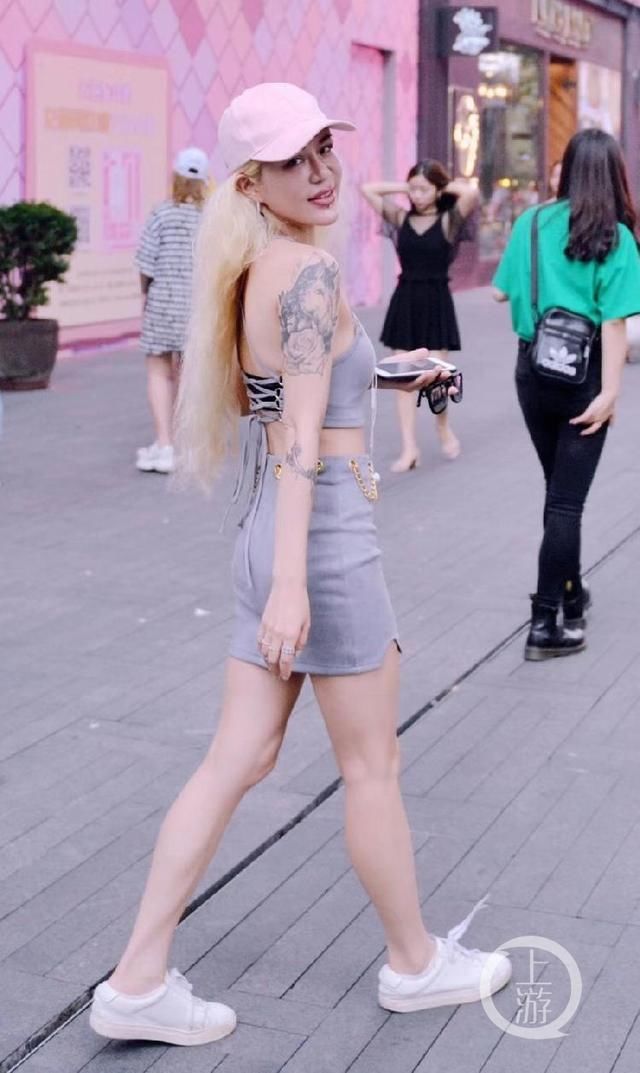 蓉城街拍 不可错过的靓丽风景线