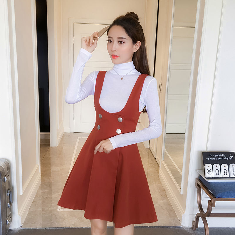 套装早穿腻了,秋季最时髦的连衣裙,简约而不失优雅,美极了