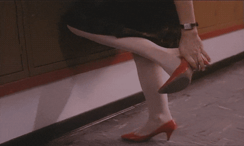 脱下高跟鞋后疲惫的双脚，需要一双这样的日式防滑杀菌拖鞋！