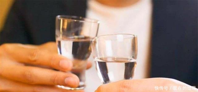 俗语“父子不同席，叔侄不对饮”有何说法很多农村人都心知肚明