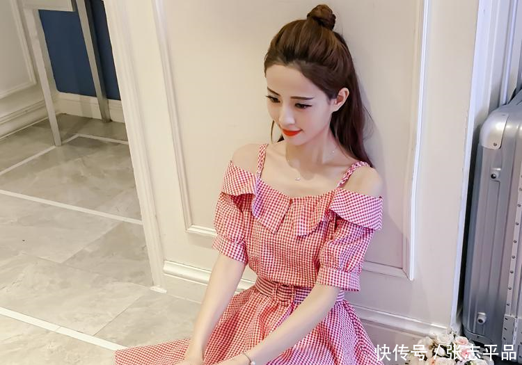 小个子这样穿裙子，自带淑女气质，清新靓丽又显白！