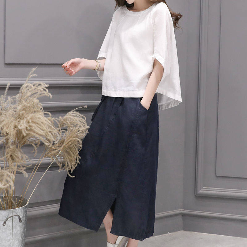 显气质的一款连衣裙，赚足回头率，充满了时尚优雅的美感