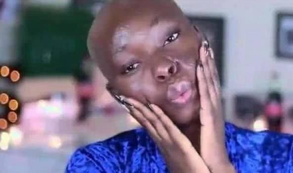 非洲姑娘“教科书”般化妆术，妆前妆后判若两人，直男都看呆