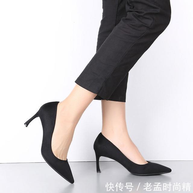  #爱不释手#高跟鞋是最能展现一个女生的魅力，以下这七款绝对让你，爱不释手