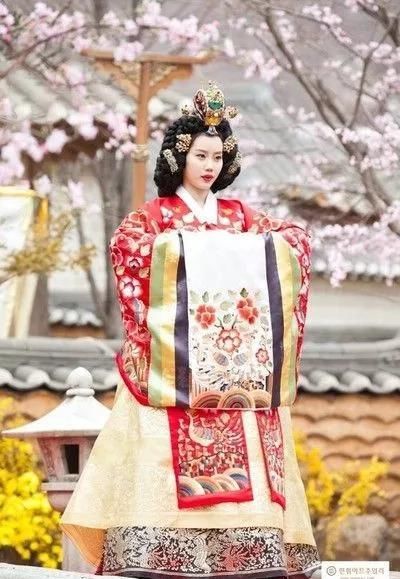 「传统」世界各国新娘,看了一圈还是觉得中国的最好看