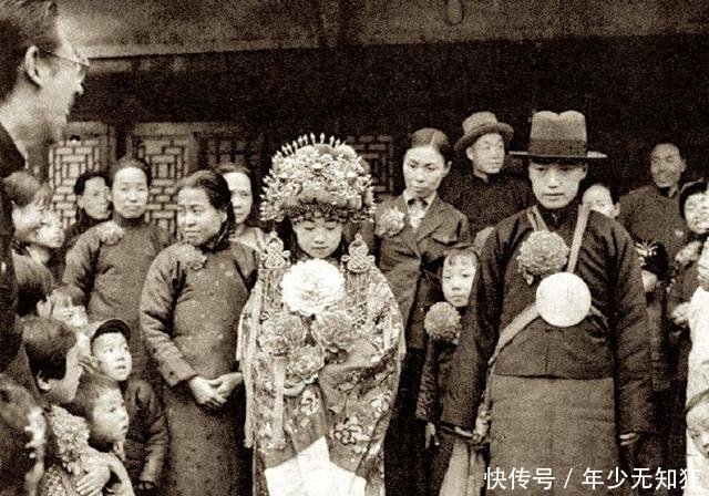 这才是民国北平女子，别被电视剧骗了，最后一张是真空旗袍