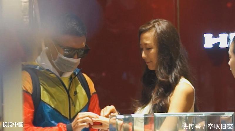 果然出事了, 孙红雷被称虚假代言被女粉丝投诉, 网友: 上亿赔不起