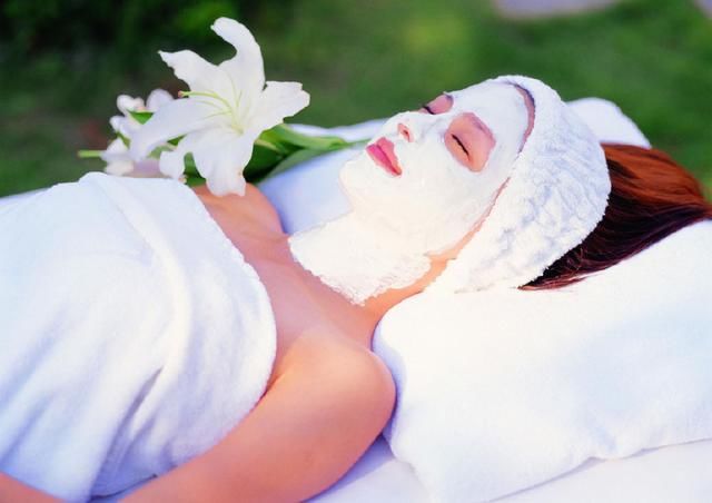 一天中敷面膜的最佳时间是什么时候？正确答案皮肤科医生告诉你！