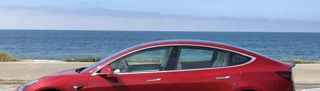  『系列』Tesla Model 3系列中的新顶级装饰——Performance