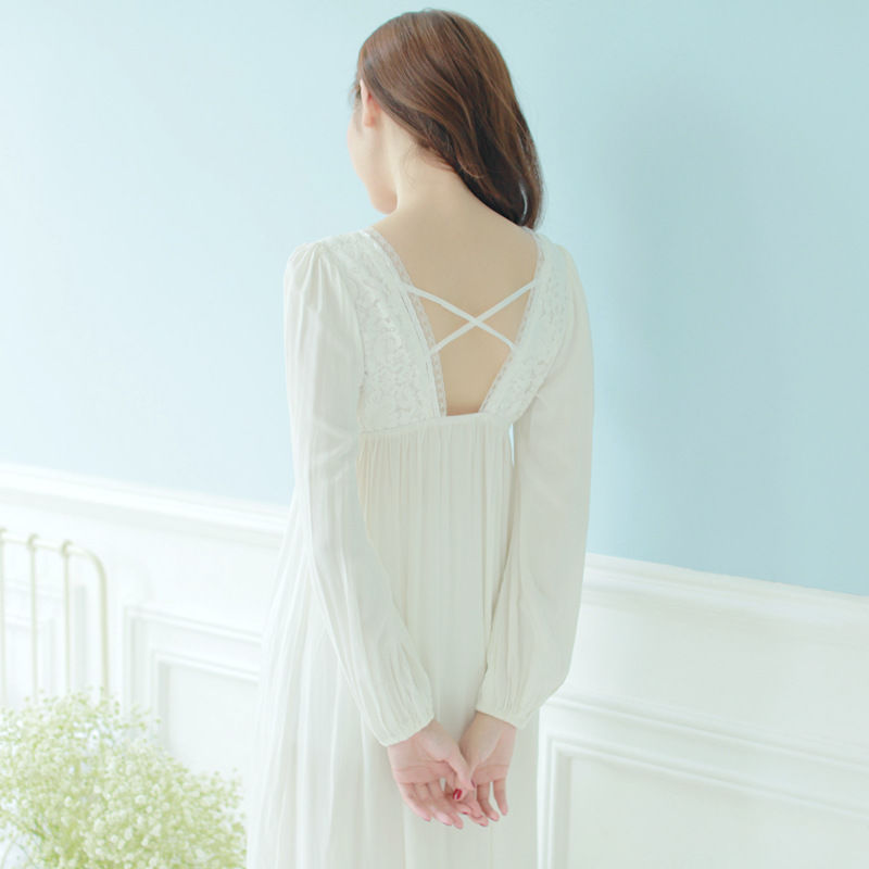 东莞女人“助眠衣” 睡衣你见过吗?网友:不明觉厉，不觉意外啊