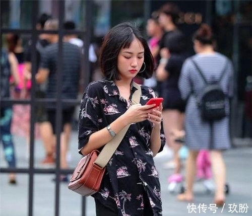 清秀|街拍:身材出众傲人的小美女,容颜清秀甜美,好美