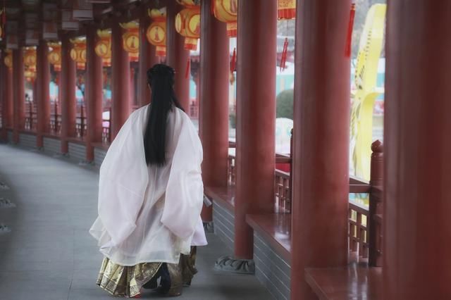 「每天一首古诗词」《古意呈补阙乔知之 / 独不见》唐 沈佺期