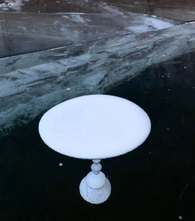 大兴安岭漠河观音山惊现“冰泡”奇观