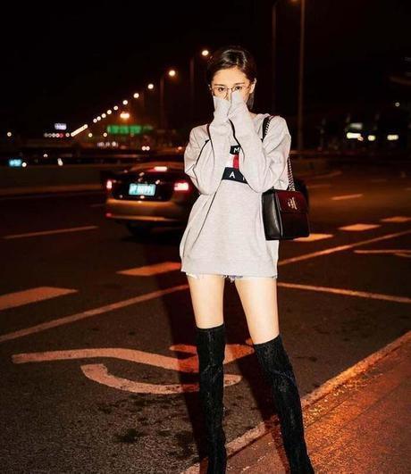 王子文的发型已经够丑了，下眼线还这么另类，网友：来搞笑的吧！