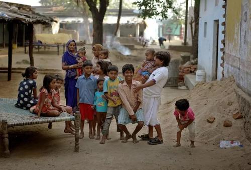 谷歌工程师被活活打死，造谣到底有多可怕