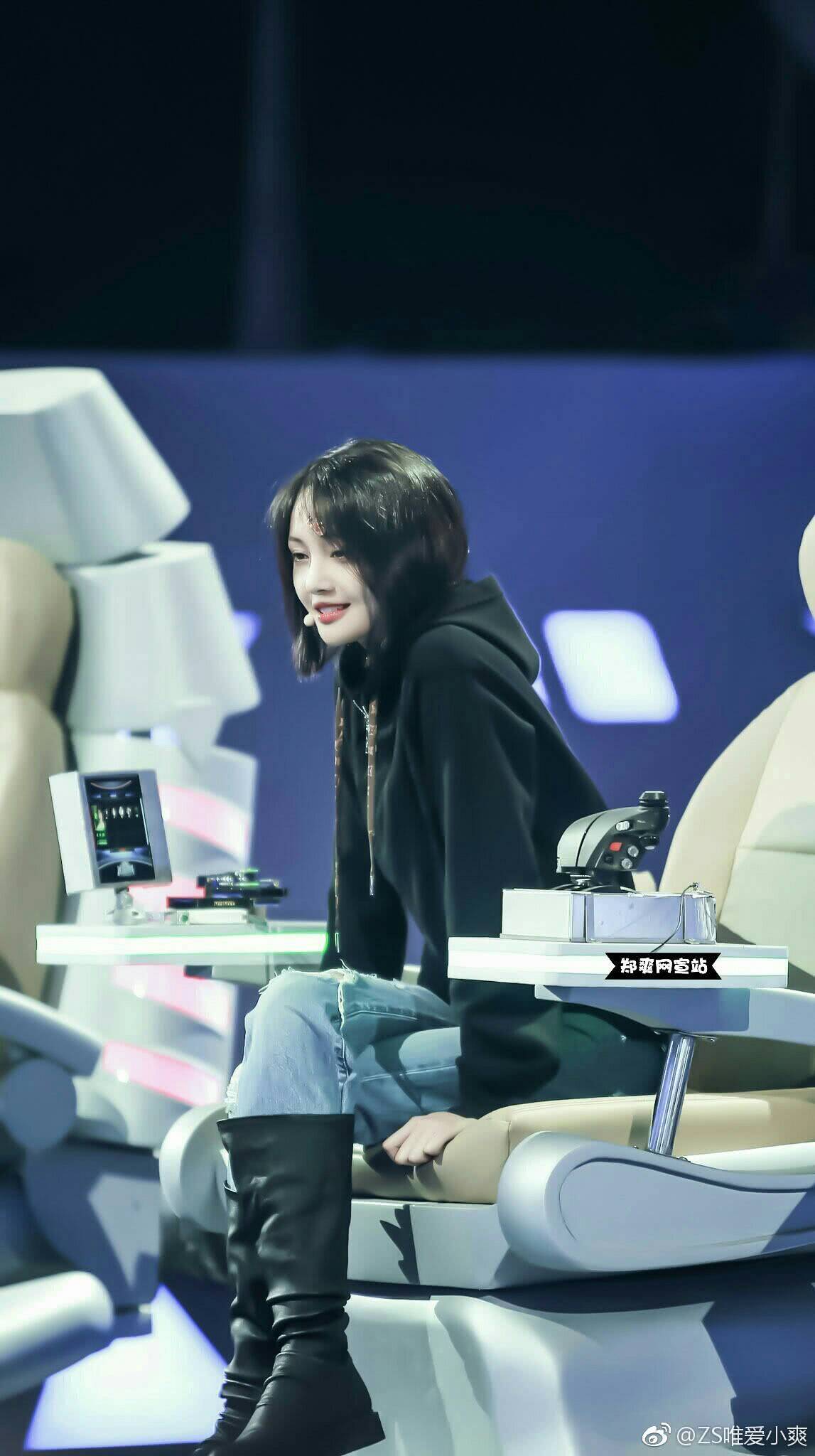 郑爽发长文袒露心声:放不下,谈恋爱也没安全感,还骂自己神经病