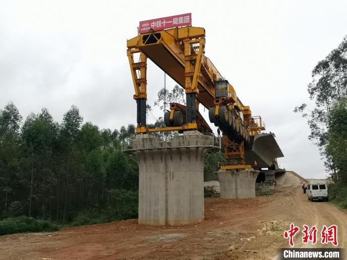  【中国】中国通往东盟重要通道南宁至崇左高铁建设提速