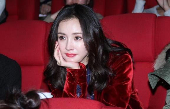 闺蜜情遭受质疑！杨幂唐嫣互动少？看两位当事人如何回应