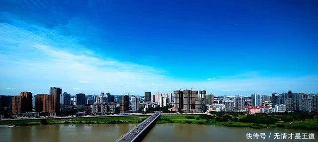  「经济」四川最挤的城市，比自贡 内江还挤，经济却比德阳 绵阳