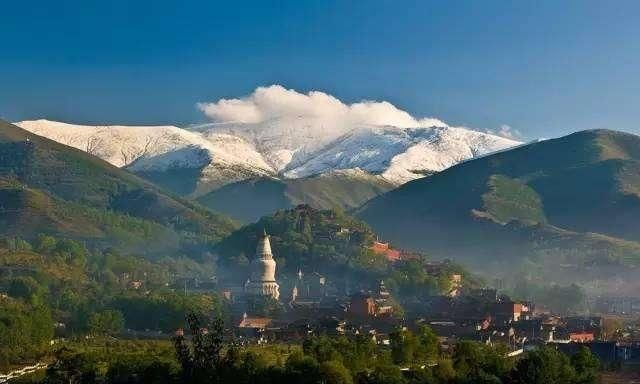 喜欢爬山的朋友，不妨去看看这4座山哦，风景独特，去过的都说好