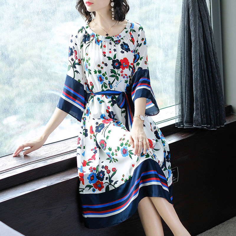 60后的我从不敢穿裙子，老公给我买了这a字裙，我把裤子都扔了