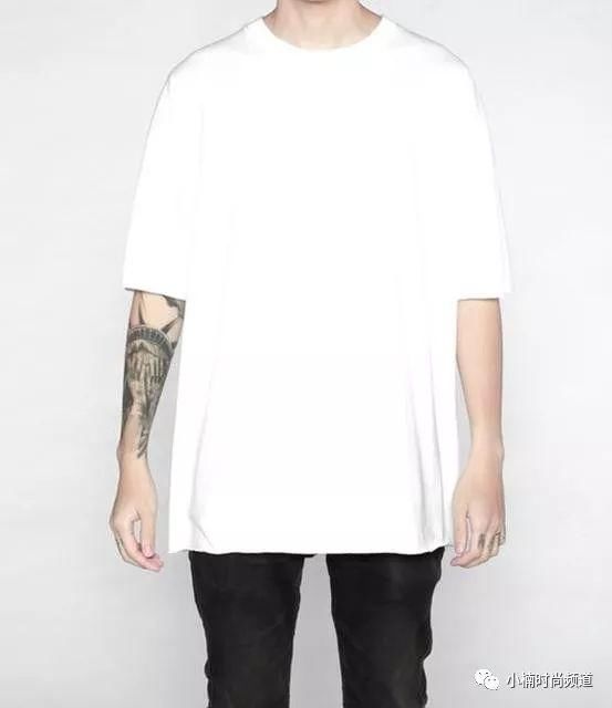 六招造型神技巧教你搭配Oversize T恤也能穿出好比例