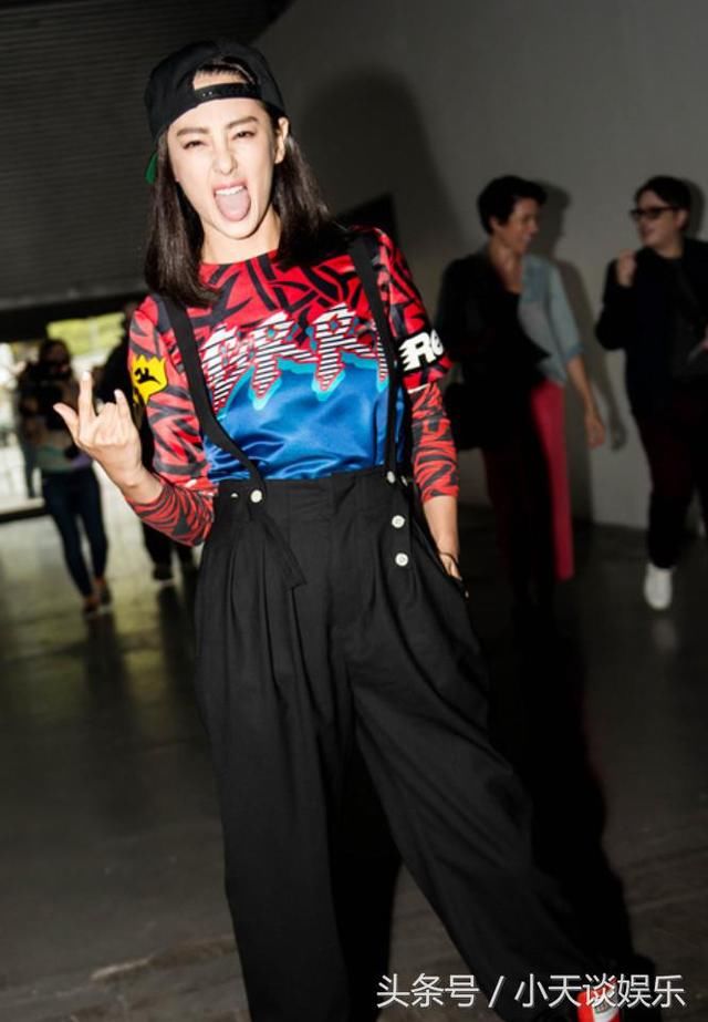 张雨绮抛弃性感女神形象，学潮人却穿出“萝卜腿”，完全认不出来