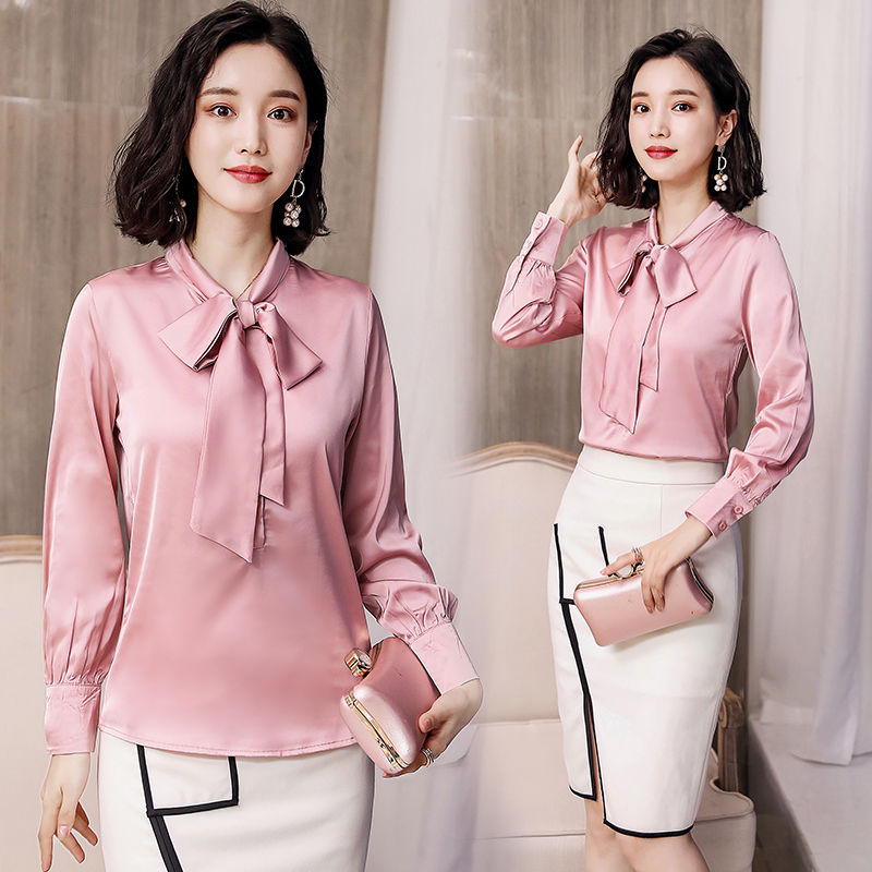 女人40也别老穿太土的衣服,看看这些小衫吧!穿上美一个秋天