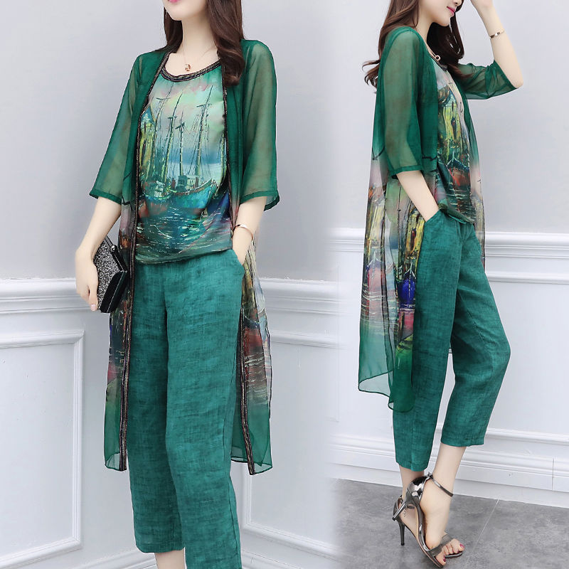 天哪!现在女人好大胆!“透视衫”也敢穿出门，但真的性感又美丽