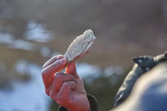 服气！接近零下20度，这台10多万的SUV还敢爬山撒野